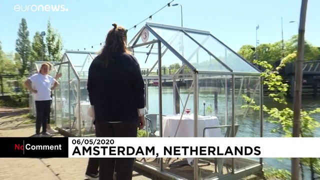 شاهد: مطعم هولندي يقدم وجبات للزبائن داخل بيت زجاجي احتراما لقواعد التباعد الاجتماعي