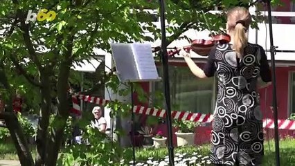 Violin Concert Provides Musical Escape for This Retirement Home Community