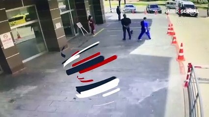 Kağıt toplayıcı kardeşler çöpte bebek buldu, montlarına sarıp hastaneye götürdü