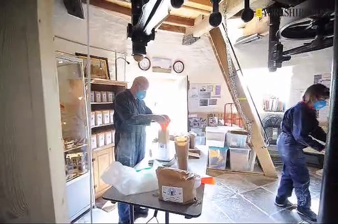 Holgate Mill flour making