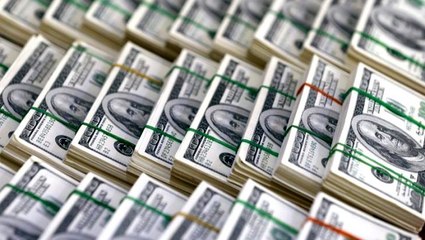 Son Dakika: BBDK'nın TL'ye değer kaybettirmeye çalışan 3 bankaya işlem yasağı getirmesiyle dolar resmen çakıldı