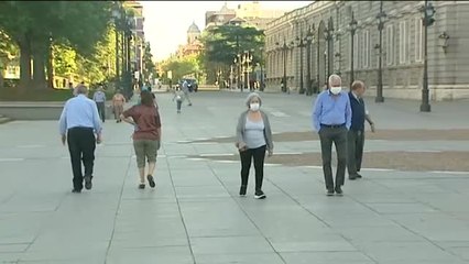 Download Video: Las grandes ciudades intentan combatir las aglomeraciones en la calle