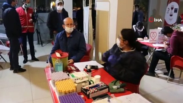 Sağlık çalışanları bu kez de kan bağış çağrısına duyarsız kalmadı
