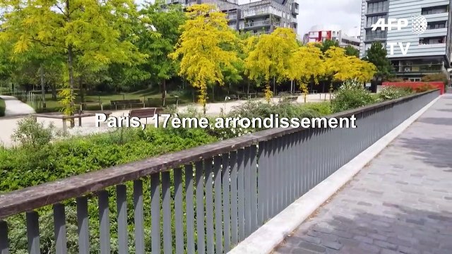 Caméra embarquée dans Paris confiné: balade dans le 17ème arrondissement