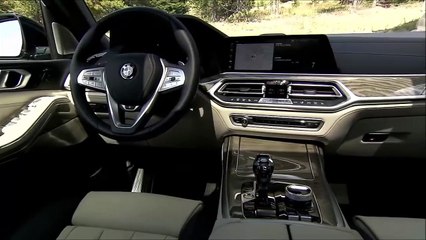 Interior and Exterior Detail BMW X7 Version 2021