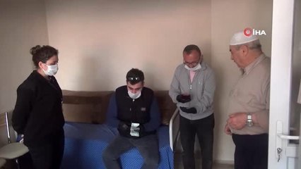 Üç aylık emekli maaşını kampanyaya bağışladı