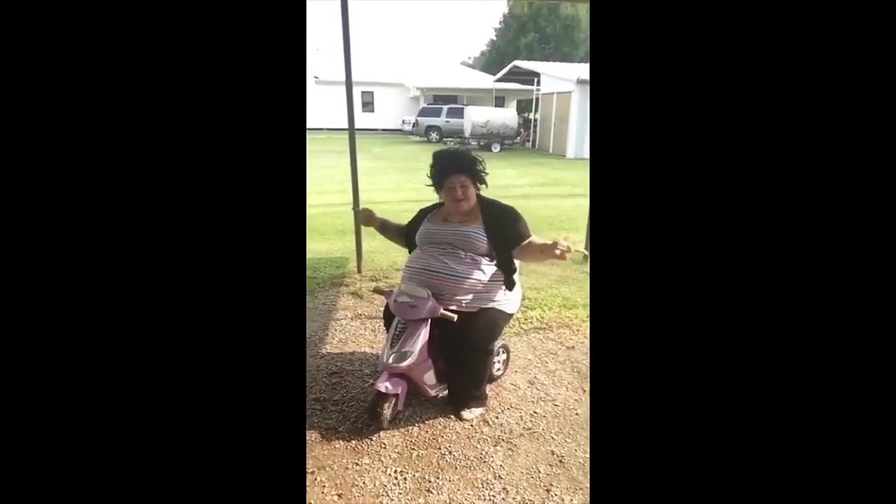 Lady does a funeral meme