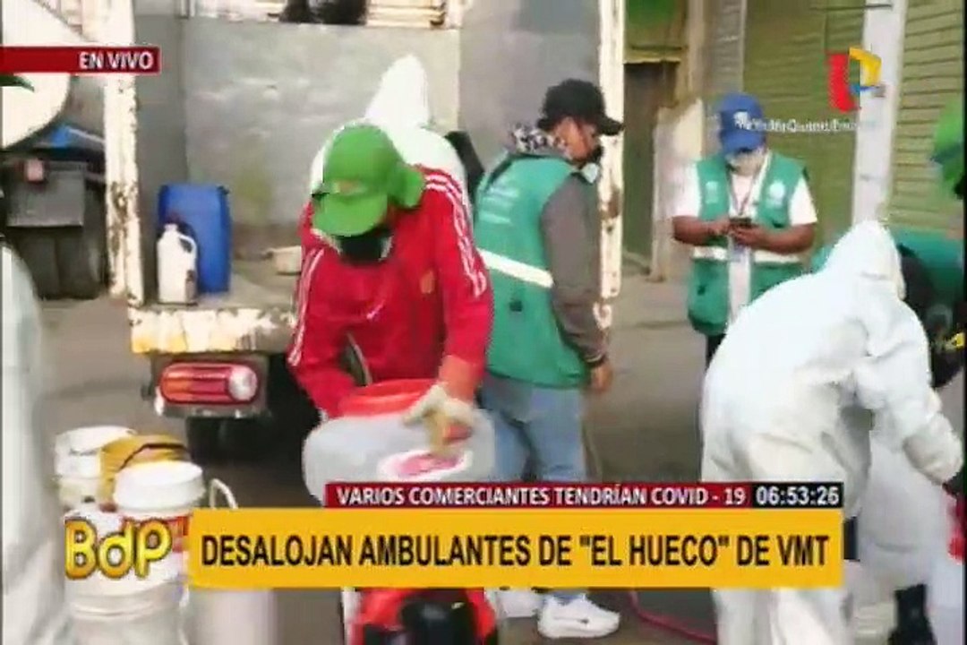 Estado de emergencia: desalojan a ambulantes del mercado ‘El Hueco’ después de 20 años