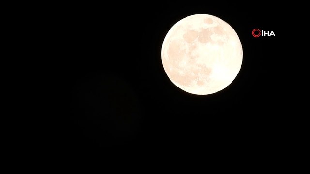 Ahlat’ta 'Süper Ay' böyle görüldü