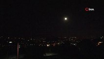 İstanbul'da Süper Ay “Evde kal” yazısıyla görüntülendi