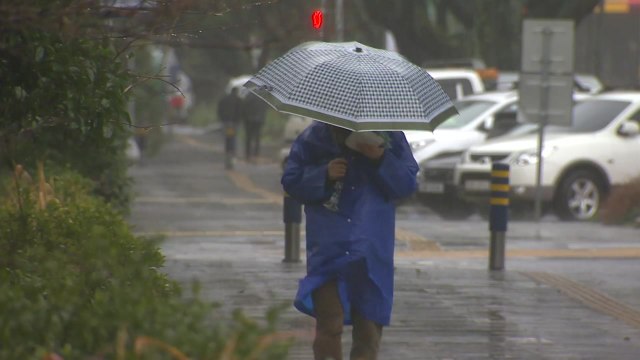 [날씨] 어버이날, 서쪽 초여름 더위...밤사이 전국 비 / YTN