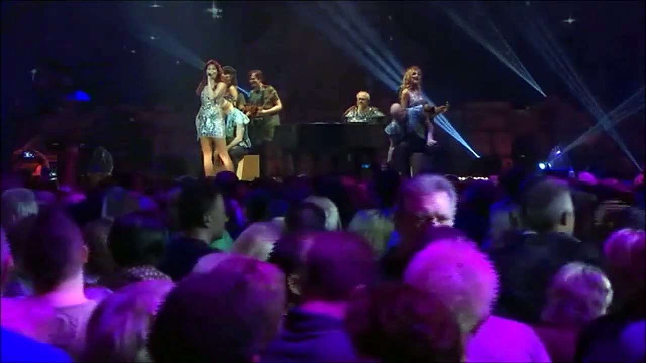 ANDREA BERG LIVE — 'Drink doch eine met' | (From 'ANDREA BERG: ATLANTIS LIVE') — (2014)