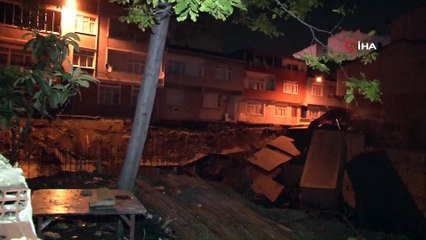 Esenler'de bir inşaatın istinat duvarı çökme meydana geldi... O anlar kamerada