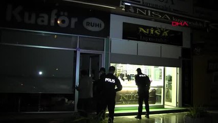 Duvarını delip girdikleri kuyumcudan 400 bin lira değerinde altın çalıp kaçtılar