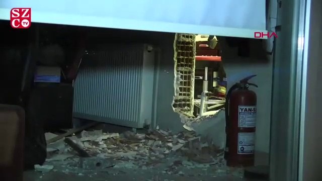 Duvarını delip girdikleri kuyumcudan 400 bin lira değerinde altın çalıp kaçtılar