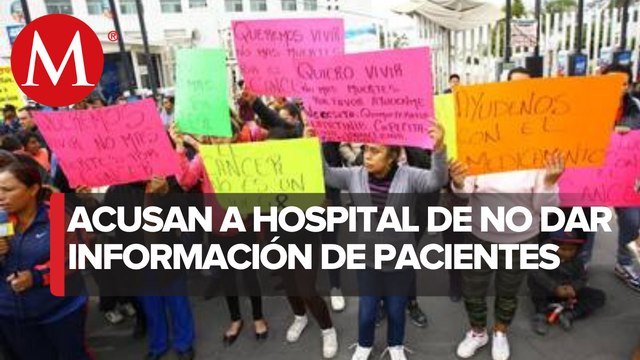 Familiares de pacientes con covid-19 protestan afuera de Hospital Juárez