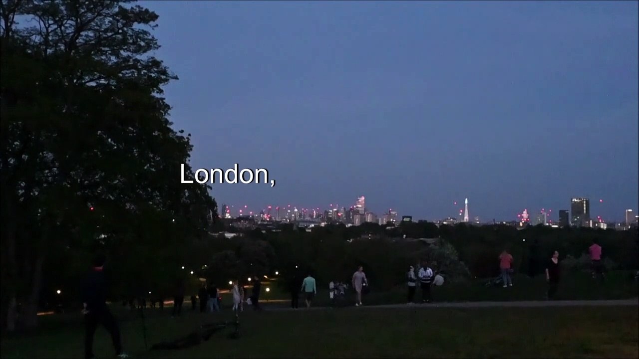 Supermond zieht Londoner in seinen Bann