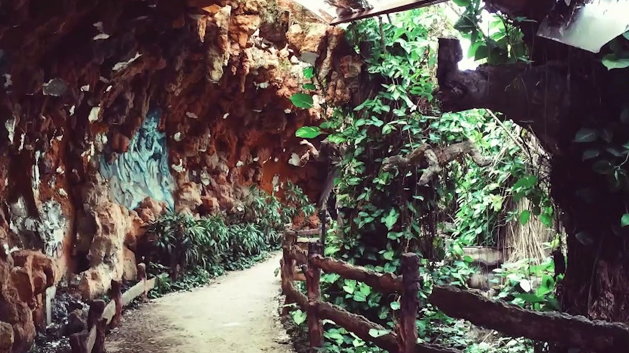 Say mê 5 địa điểm bỏ hoang tại Việt Nam khiến bạn như đang lạc vào bối cảnh của một bộ phim kinh dị