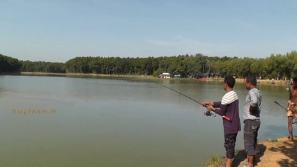 20 kg+ big catla fishing video |  village fish hunter by mokles  fishing in bangladesh