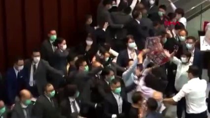 Hong Kong meclisinde arbede