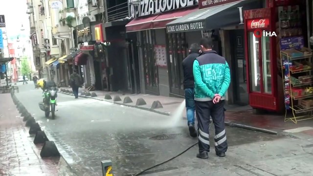 Taksim Meydanı ve İstiklal Caddesi’nde İçin Krik Karar