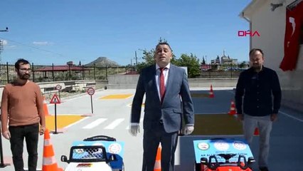 MERSİN Okul bahçesine engelsiz trafik parkuru
