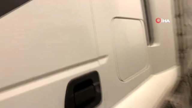 Sarp Sınır Kapısı'ndan kaçak botoks malzemesi geçirmeye çalışırken yakalandı