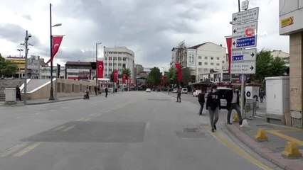 Vali Aydın Baruş'tan Malatyalılara çağrı: "Pazar günü sokak ve caddeleri yaşlılarımıza bırakalım"