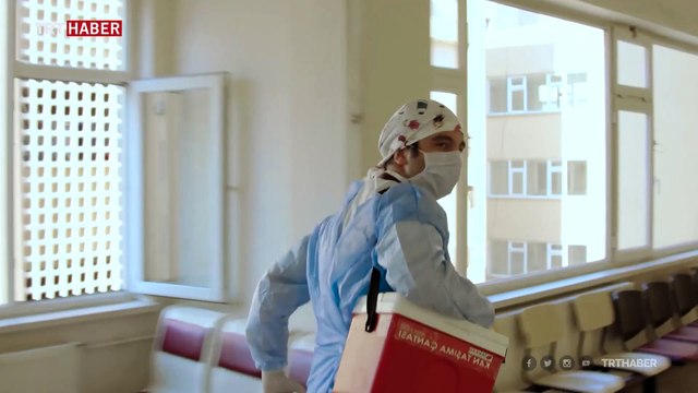 Sağlık çalışanlarının virüs mücadelesi yarın TRT Belgesel'de