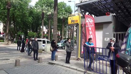 Denizli'de 400 Metrelik Kuyruk, Görenleri Şaşkına Çevirdi