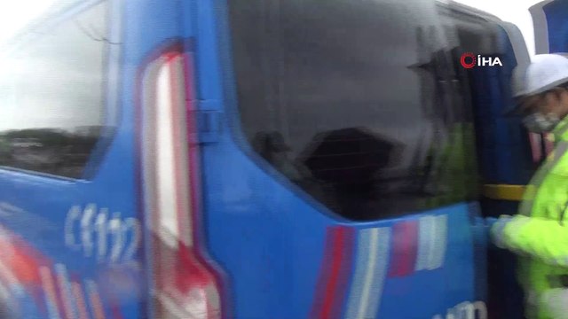 Manavgat-Alanya Karayolunda Trafik Kazası, Otomobil Takla Attı, Ortalık Savaş Alanına Döndü