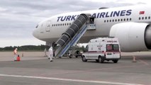 Birleşik Arap Emirlikleri'ndeki 195 Türk vatandaşı THY uçağıyla yurda getirildi