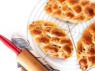 Braiding Bread Is the Prettiest Way to Combine Arts & Crafts With Baking—Here's How to Do