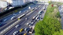 Sokağa çıkma kısıtlaması öncesi trafik yoğunluğu havadan görüntülendi