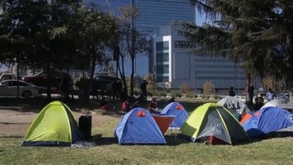 Migrantes ponen fin al "sueño" chileno y retornan a su país debido al coronavirus