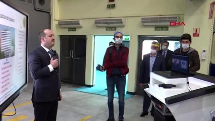 Bakan Akar, yeni fişek hattının açılışını yaptı