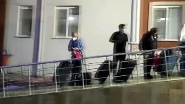 Kuveyt'ten getirilen 280 Türk işçi yurtlara yerleştirildi