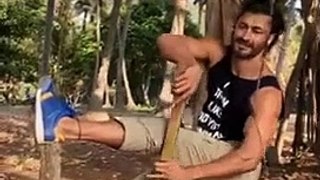 Vidyut Jammwal Leg Workout Without Equipment