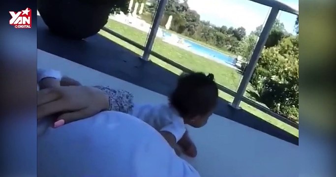 Kylie Jenner rũ bỏ hình ảnh hotgirl nóng bỏng để trở thành bà mẹ trẻ ở tuổi 20