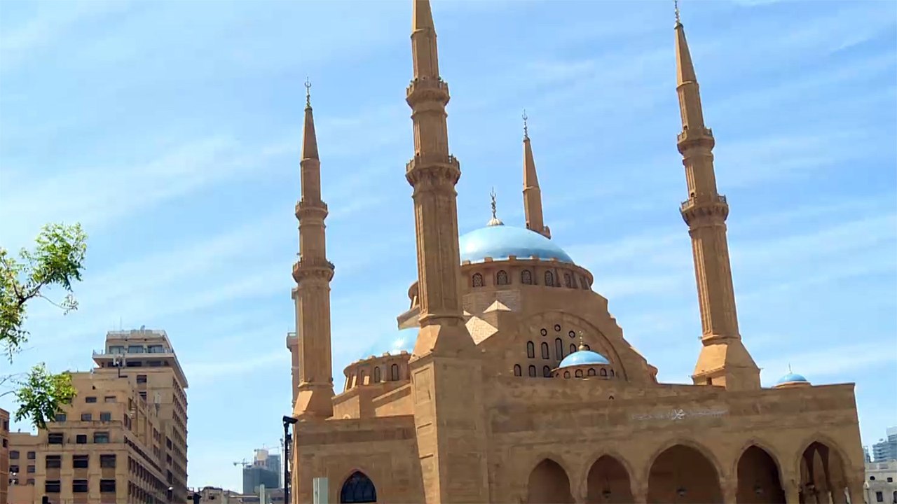 السلطات اللبنانية تسمح بفتح المساجد أمام المصلين لأداء صلاة الجمعة فقط