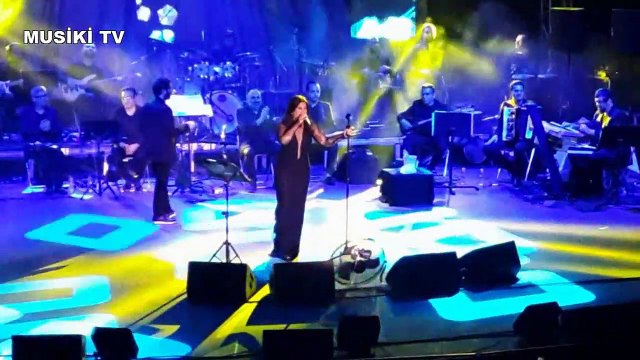 SİBEL CAN - Yeni Aşkım (Konser/Canlı) @Rumeli Hisarı