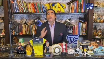 José Mourinho ayudó y entrego alimentos y hortalizas a personas en Londres