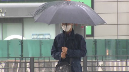 [날씨] 주말 전국 비바람...중부 내일 아침까지 비 / YTN