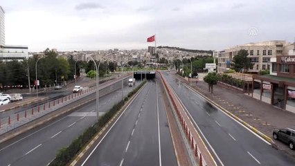 Şanlıurfa'da sokaklar boş kaldı