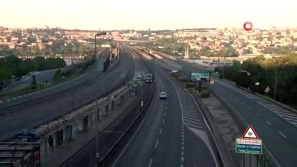 Kısıtlamanın ilk gününde işe gitmek isteyenler yollara düştü