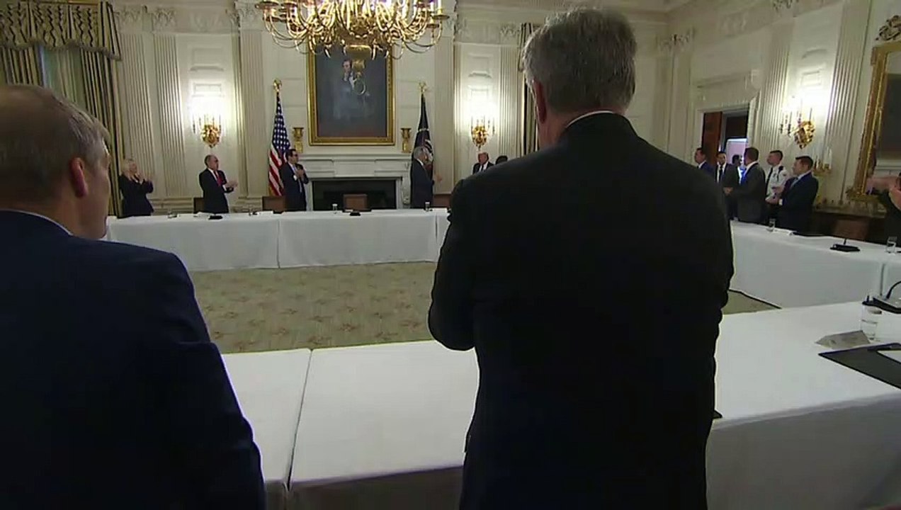 Trump: Coronavirus wird auch ohne Impfung 'verschwinden'