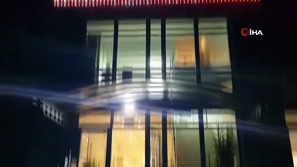 - Almanya'da camiye taşlı saldırı