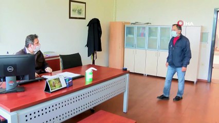 Meslek lisesinde sosyal mesafe cihazı geliştirdi