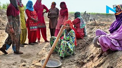 Kushinagar- प्रधानमंत्री आवास योजना में होती है धांधली, विकास कार्यों के लिए भी लिया जाता है कमीशन !