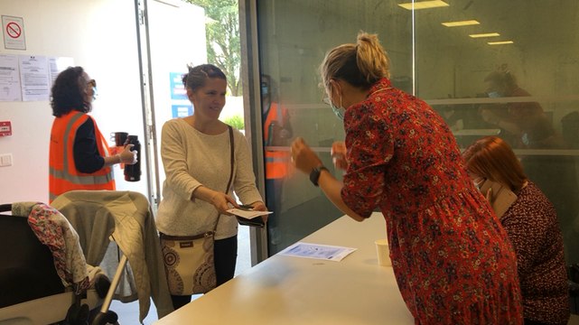 Distribution de masques en tissu à La Roche-sur-Yon